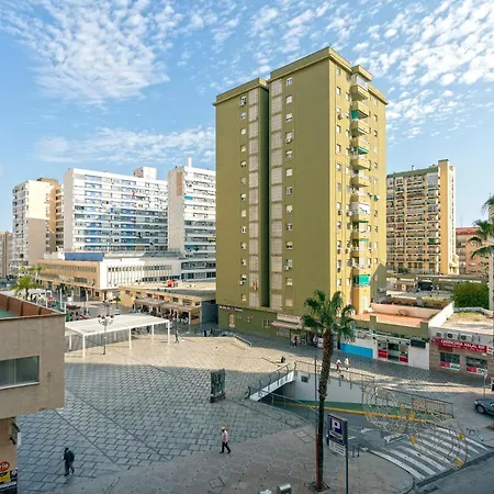 Sunstay Isabel Lofts Center * 托雷莫利诺斯